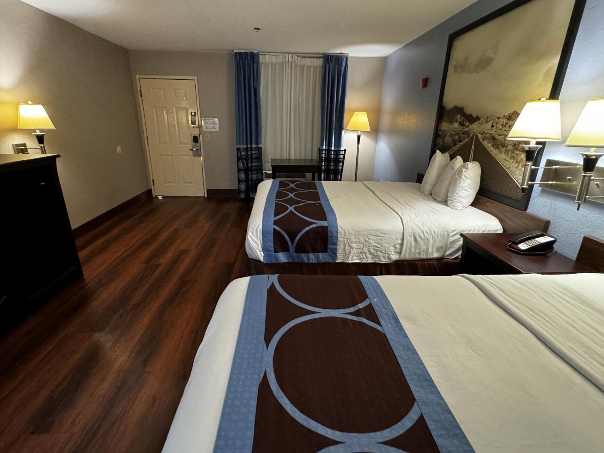 Super 8 By Wyndham Houston Webster Nasa Hotel Екстериор снимка